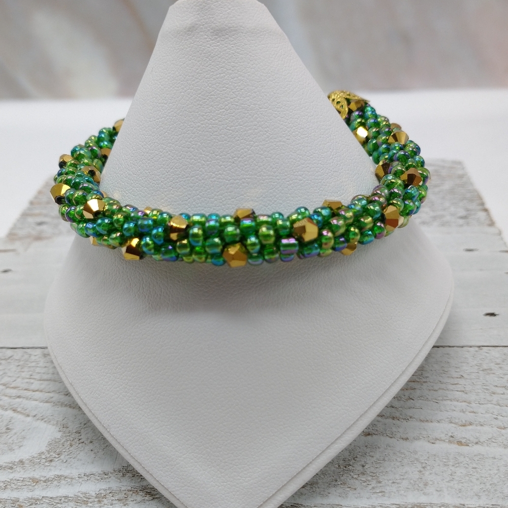 Handmade Green Seed Bead Spiral Bead Crochet Bracelet